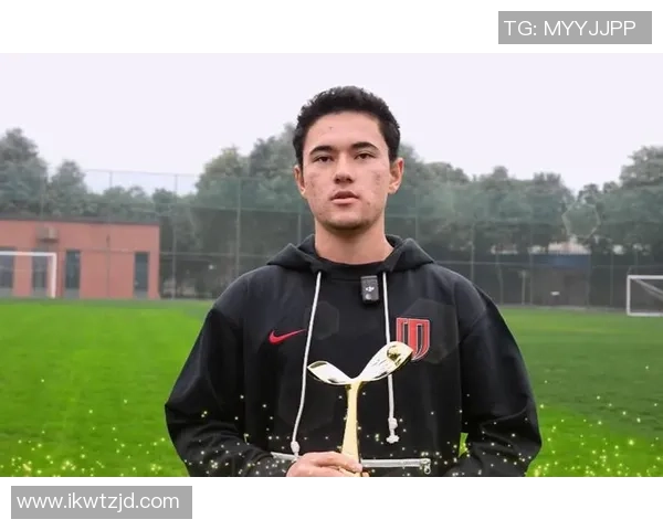 足球巨星安慰:在困境中崛起的力量与坚持的精神