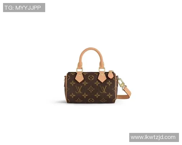 足球明星专属奢华单品LV包包揭秘潮流与运动的完美融合