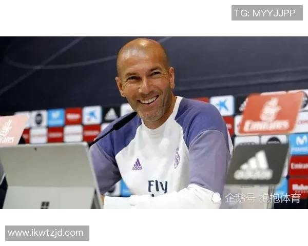 足球球星宠物狗大揭秘:他们的毛茸茸伙伴们背后的故事